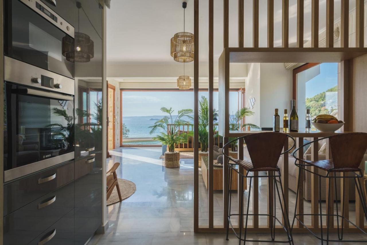Villa Almy Плака Екстериор снимка