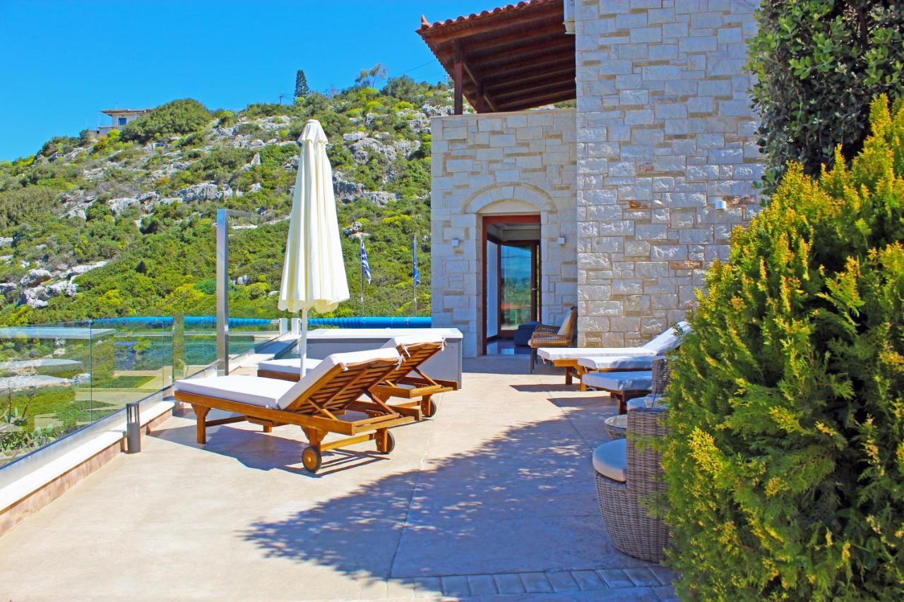 Villa Almy Плака Екстериор снимка