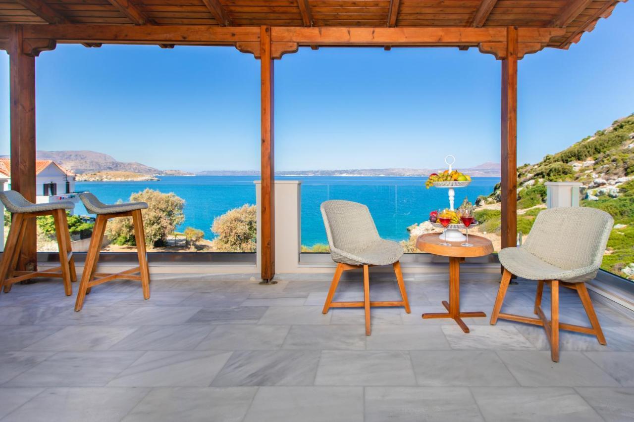 Villa Almy Плака Екстериор снимка