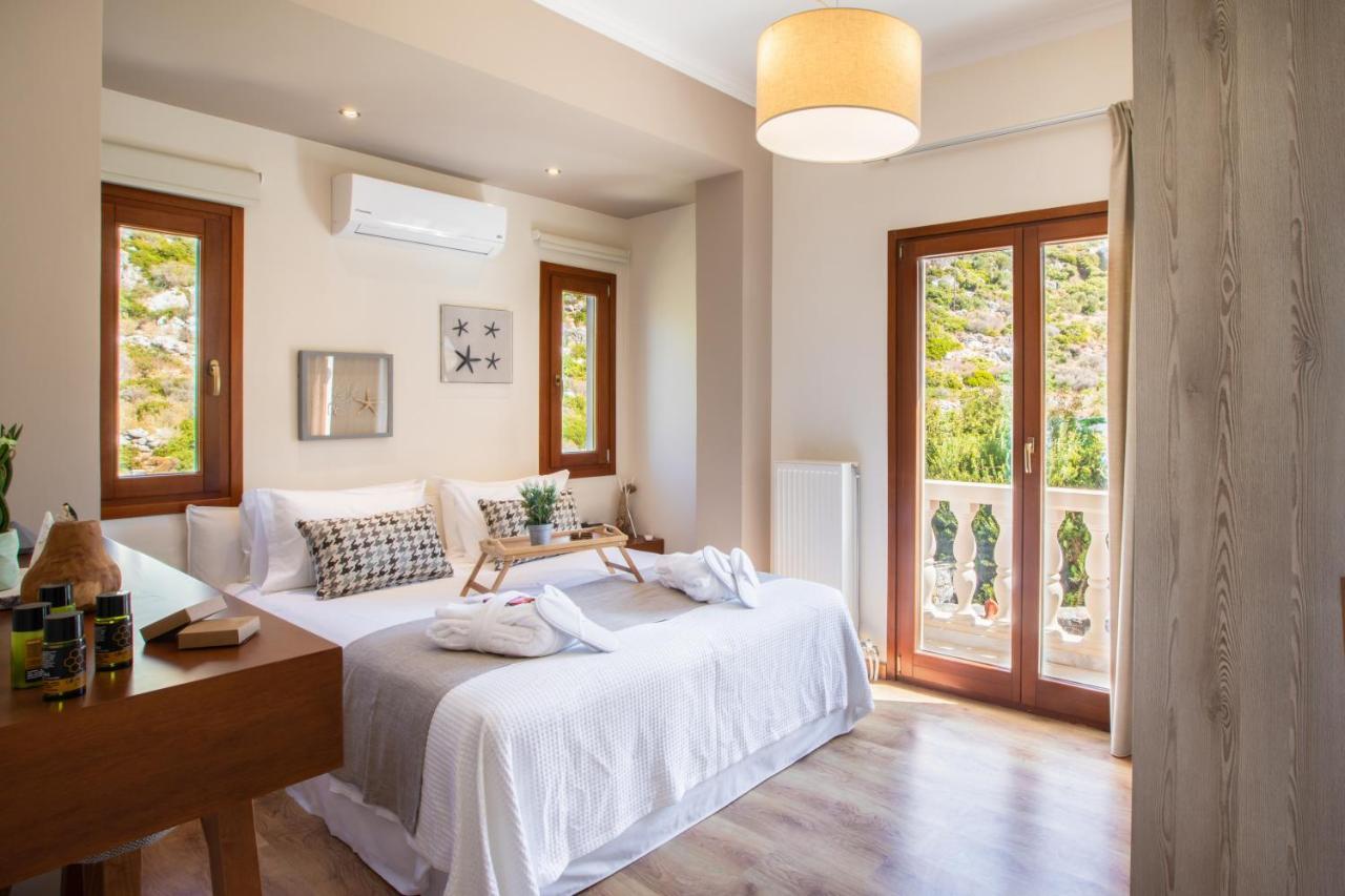 Villa Almy Плака Екстериор снимка